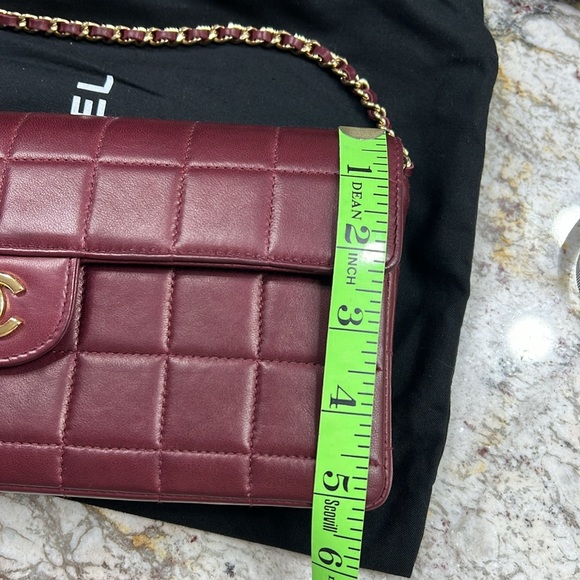 Chanel burgundy color  Shoulder Strap Bag. - Picture 16 of 17